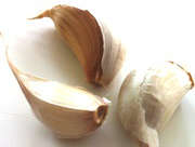 Use of Raw Garlic in Wrinkle Prevention