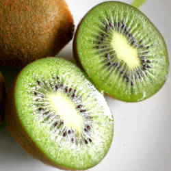 Organic Kiwi Fruit, 1 each